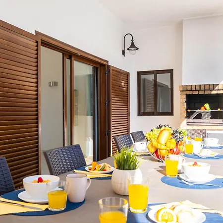 Perola - Conforto E Lazer Com Piscina Aquecível E Bbq Em *